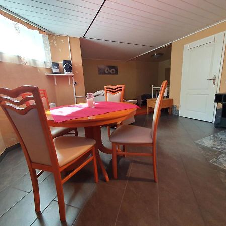 Ferienwohnung in der Siedlung Klinga Exterior foto