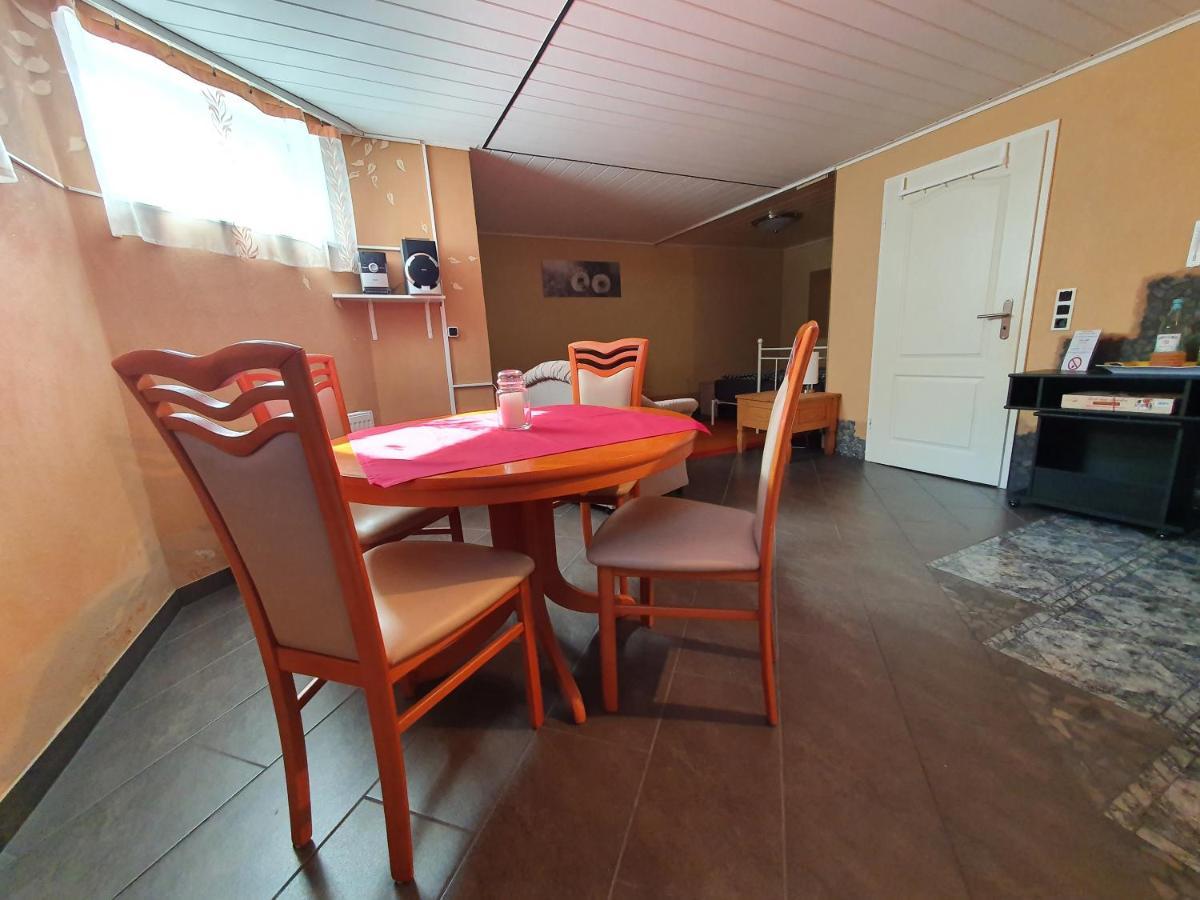 Ferienwohnung in der Siedlung Klinga Exterior foto